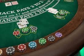 Money Train payout table on gm toto showing symbol values and bonus multipliers